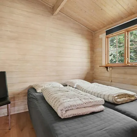 Cozy Summer House Near
