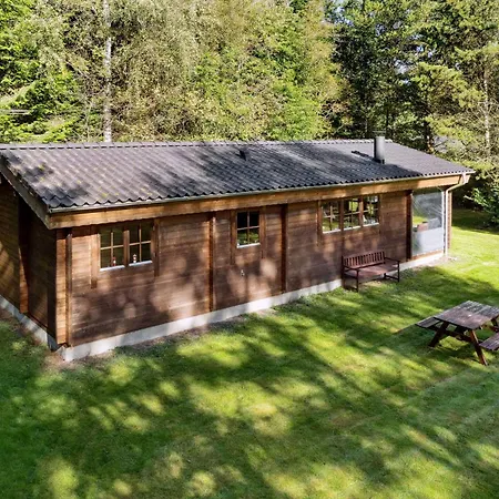 Cozy Summer House Near