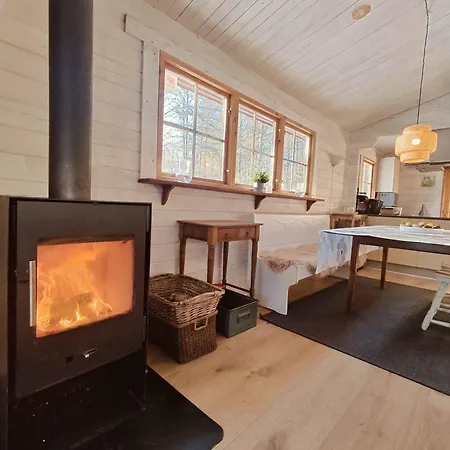 Cozy Summer House Near 펜션 *